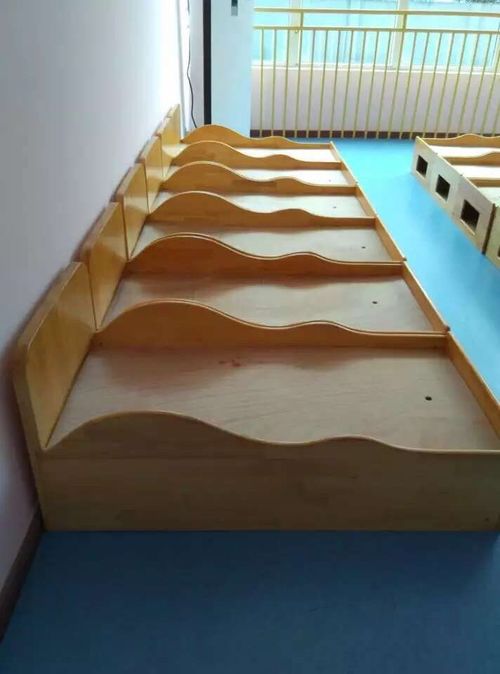 供应眉山幼儿园床实木儿童家具